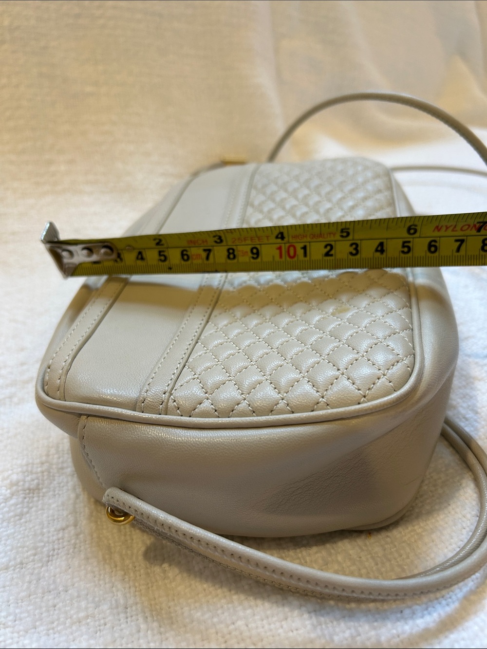 Saint Laurent Cream Quilted Leather Crossbody camera style bag - Picture 9 of 11